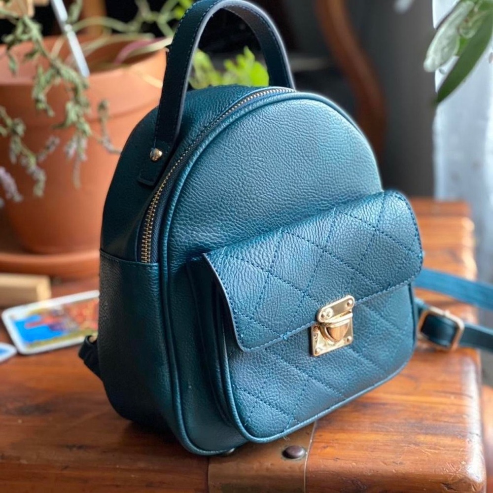 Super cute green mini backpack!